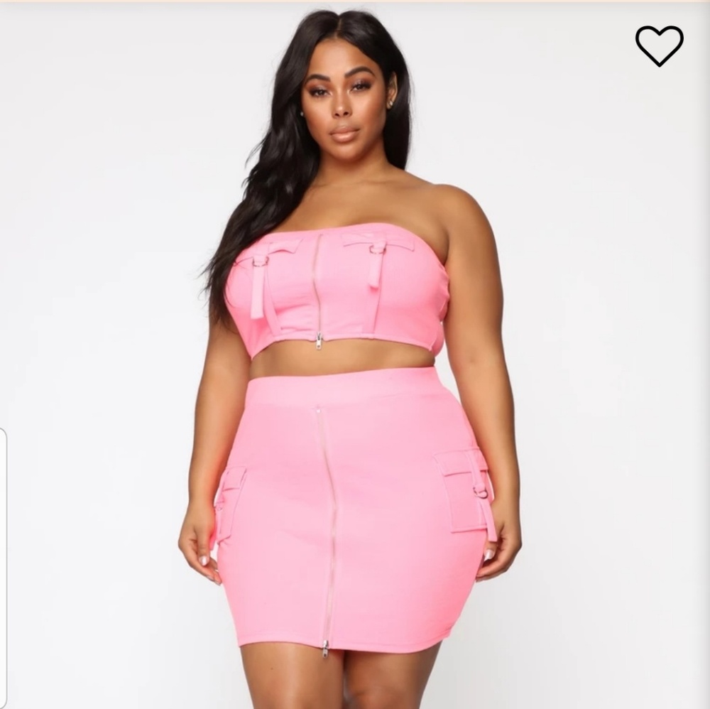 ❤ Fashion Nova Hot Pink 2 piece set ❤